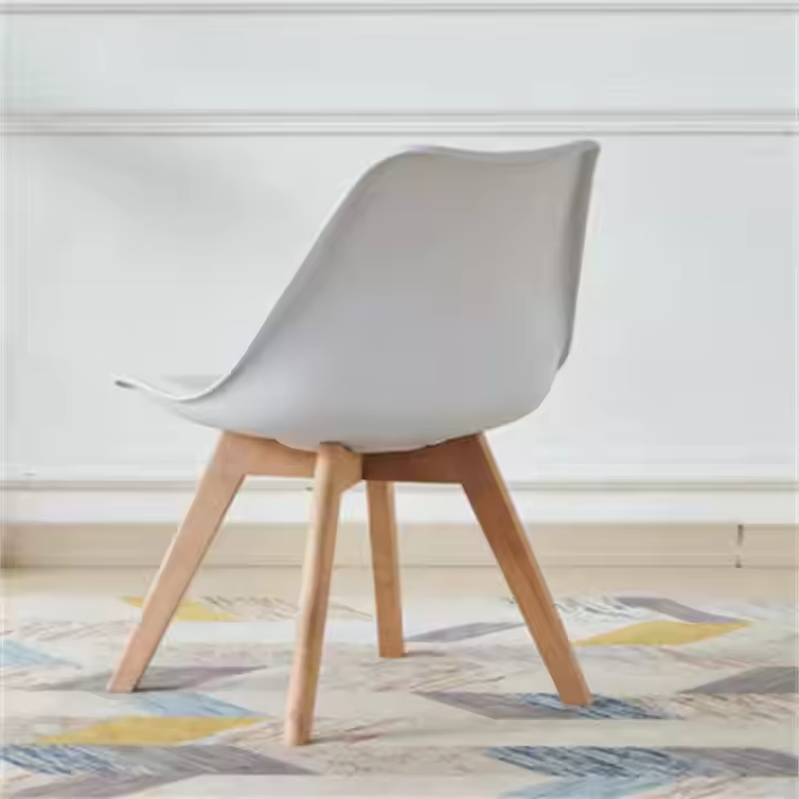 Moderner Stuhl mit Beinen, Kunststoffrückenlehne, bequemer Esszimmerstuhl mit weichem Kissen